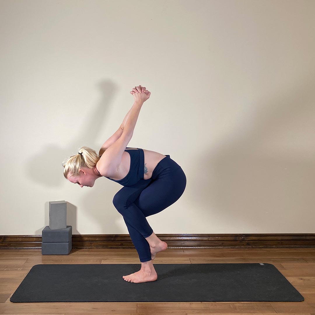Baddha Hasta Pada Garudasana