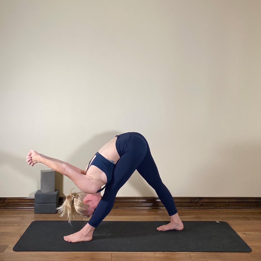 Baddha Hasta Parsvottanasana