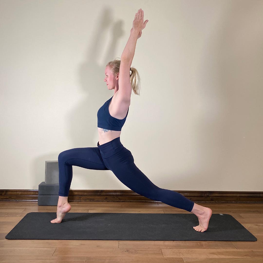 Prapada Anjaneyasana