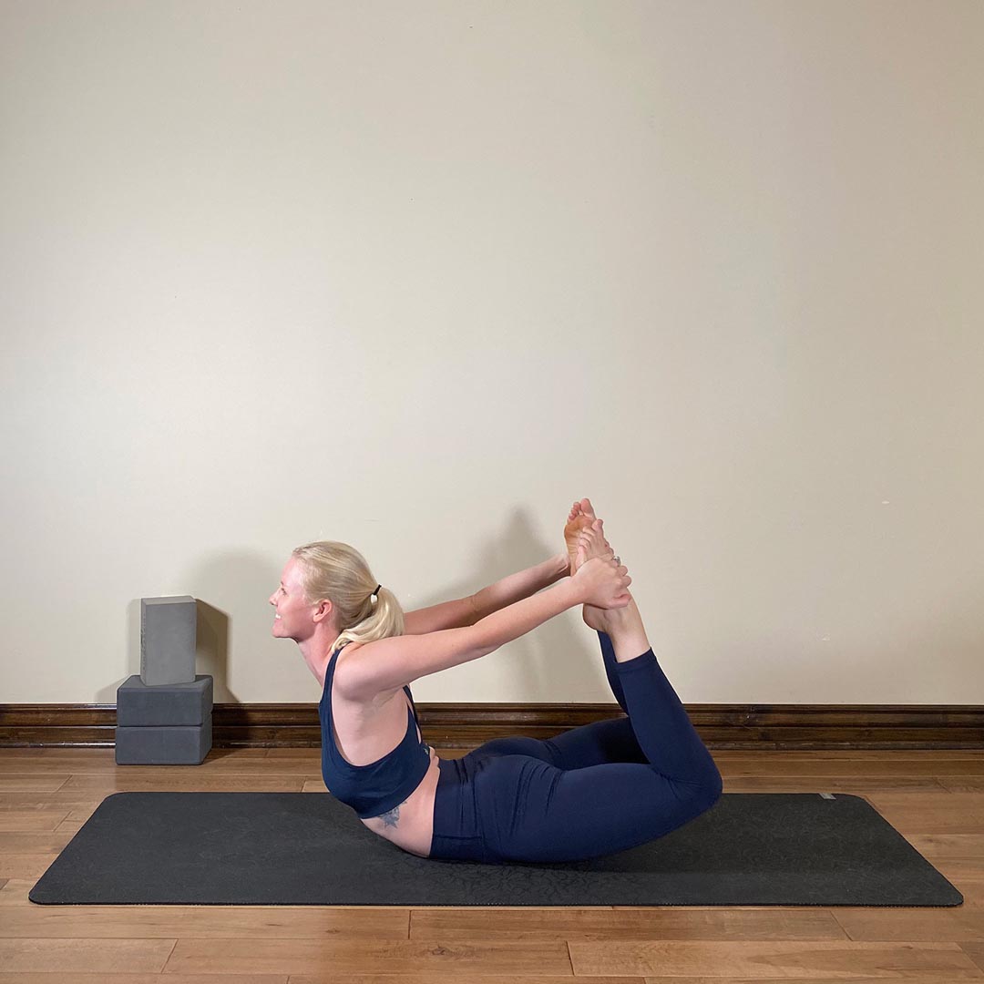 Full Bow Pose, Danurasana